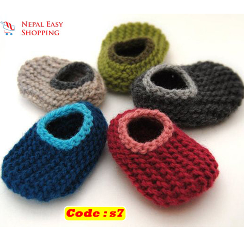 Handmade Newborn Knit Acrylin Different color Shoes, Soft Acrylic Baby Booties, Baby Girl Welcome Gift,Newborn Girl Shower Gift