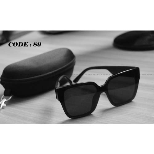 Full Frame Black Shape Sunglasses
